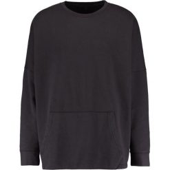 Bluzy męskie: Mennace DROP SHOULDER CREW KANGAROO Bluza black