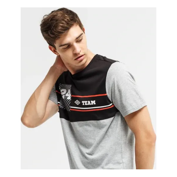 Umbro Koszulka Walter , szary, rozmiar M. Szare koszulki męskie Umbro, m, z aplikacjami, z bawełny, bez kołnierzyka, bez rękawów. W wyprzedaży za 47,99 zł.