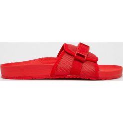 Pepe Jeans - Klapki Ultra Bio Slider. Czerwone kapcie męskie Pepe Jeans, z jeansu. W wyprzedaży za 119,90 zł.