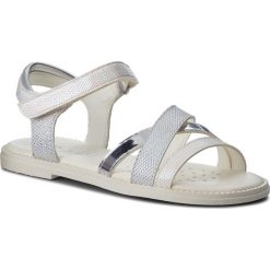 Sandały GEOX - J S.Karly G.D J5235D 004BN C1000 White. Szare sandały dziewczęce Geox, ze skóry ekologicznej, bez zapięcia. W wyprzedaży za 149,00 zł.