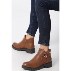 Camelowe Botki Cherokee. Brązowe botki damskie Born2be, z okrągłym noskiem, za kostkę, bez obcasa, na płaskiej podeszwie, na zamek. Za 119,99 zł.