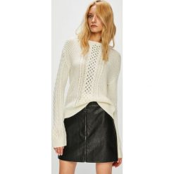 Swetry klasyczne damskie: Guess Jeans - Sweter Stella