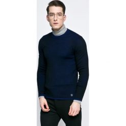 Trussardi - Sweter. Niebieskie swetry męskie marki Trussardi, m, bez wzorów, z wełny, z okrągłym kołnierzem, bez kaptura. W wyprzedaży za 539,90 zł.
