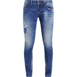 LTB MOLLY Jeansy Slim Fit blue denim. Niebieskie rurki damskie marki LTB, z elastanu. Za 299,00 zł.