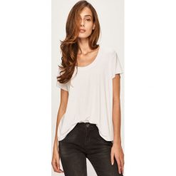 Answear - T-shirt. Białe bluzki damskie ANSWEAR, s, bez wzorów, z wiskozy, z okrągłym kołnierzem. Za 39,90 zł.