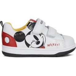 Geox - Buty dziecięce. Białe trampki chłopięce Geox, bez wzorów, ze skóry, sportowe, z okrągłym noskiem, bez zapięcia. Za 279,90 zł.