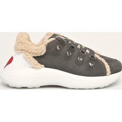 Love Moschino - Buty. Szare buty sportowe damskie Love Moschino, bez wzorów, ze skóry, sportowe. W wyprzedaży za 769,90 zł.