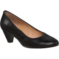 Półbuty CLARKS - Denny Mellow 203554934 Black. Czarne czółenka damskie Clarks, na co dzień, bez wzorów, ze skóry, z okrągłym noskiem, na niskim obcasie, na obcasie. W wyprzedaży za 279,00 zł.