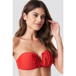 NA-KD Swimwear Góra bikini z falbankami - Red. Czerwone bikini NA-KD Swimwear. Za 92,95 zł.