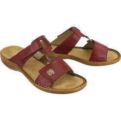 RIEKER 60829-35 red, klapki damskie. Czerwone klapki damskie Rieker, bez wzorów, bez obcasa. Za 209,90 zł.