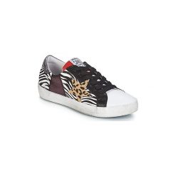 Buty Meline ARGAGAROLE. Czarne trampki i tenisówki damskie marki Meline, bez wzorów, bez zapięcia. Za 529,00 zł.