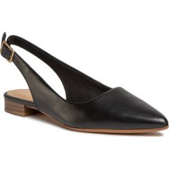 Sandały CLARKS - Laina15 Sling 261488604 Black Leather. Czarne klapki damskie Clarks, bez wzorów, ze skóry, bez obcasa, na obcasie. Za 429,00 zł.