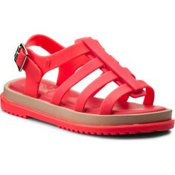 Sandały MELISSA - Mel Flox III Inf 31998 Neon Pink 06709. Różowe sandały dziewczęce Melissa, z tworzywa sztucznego, bez zapięcia. W wyprzedaży za 199,00 zł.