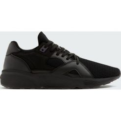 Buty sportowe cold black. Czarne buty sportowe męskie marki Pull&Bear, bez zapięcia. Za 89,90 zł.