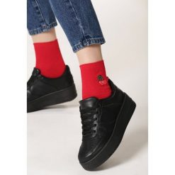 Czarne Sneakersy Raymond. Czarne sneakersy damskie Born2be. Za 89,99 zł.