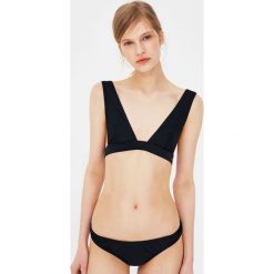 Stroje dwuczęściowe damskie: Wysokie figi od bikini