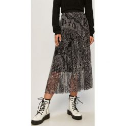 Desigual - Spódnica. Szare spódniczki damskie Desigual, na co dzień, s, bez wzorów, z poliesteru, casualowe, midi, rozkloszowane. Za 419,90 zł.