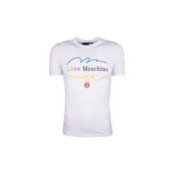 T-shirty z krótkim rękawem Love Moschino M 4 731 58 E 1811. Białe t-shirty męskie Love Moschino, xl, bez wzorów, bez kołnierzyka, krótkie. Za 289,00 zł.
