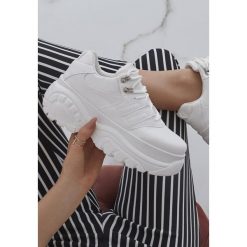 Białe Sneakersy Show Me. Białe sneakersy damskie marki vices. Za 129,99 zł.