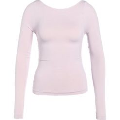 Free People LOW BACK LAYERING Bluzka z długim rękawem purple. Czerwone topy sportowe damskie marki Free People, z elastanu, sportowe, z długim rękawem. W wyprzedaży za 159,20 zł.