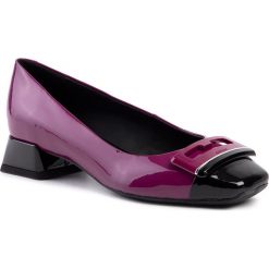 Półbuty GEOX - D Vivyanne Ball A D949MA 00066 C8D9B Dk Fuchsia/Black. Fioletowe półbuty damskie Geox, na co dzień, z aplikacjami, ze skóry, bez obcasa, na obcasie, bez zapięcia. W wyprzedaży za 339,00 zł.