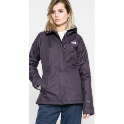 The North Face - Kurtka. Fioletowe kurtki damskie puchowe marki The North Face, s, z poliesteru, z kapturem. W wyprzedaży za 449,90 zł.