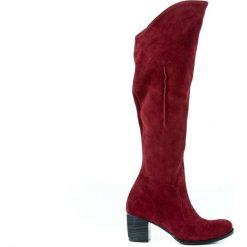 Zamszowe kozaki za kolano - skóra naturalna - model 189 - kolor oberżyna. Kozaki damskie Zapato, ze skóry, za kolano, bez obcasa, bez zapięcia. W wyprzedaży za 374,25 zł.