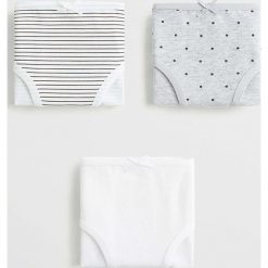 Mango Kids - Figi dziecięce Miller (3-pack). Szare majtki dziewczęce Mango Kids, z elastanu. Za 59,90 zł.