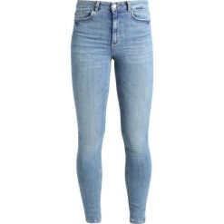 Boyfriendy damskie: Pieces PCHIGHFIVE DELLY Jeans Skinny Fit light blue denim