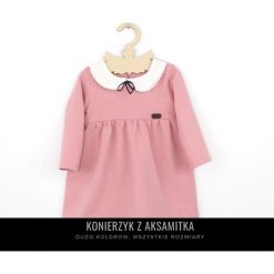 Sukienka z kolnierzykiem i aksamitka. Czerwone sukienki dziewczęce Pakamera, z długim rękawem, długie. Za 129,00 zł.