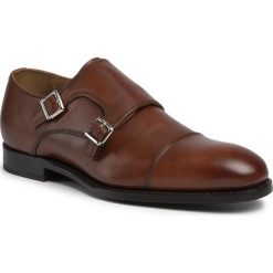 Półbuty STRELLSON - Refined 4010002722 Cognac 703. Pomarańczowe półbuty męskie Strellson, na co dzień, bez wzorów, ze skóry, bez zapięcia. W wyprzedaży za 799,00 zł.