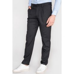 Jack & Jones Cody Spodnie Szary. Szare spodnie męskie Jack & Jones, bez wzorów, z elastanu. Za 312,95 zł.
