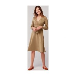 Sukienka Caranthir khaki XXS zielony. Zielone sukienki damskie Marie Zélie, s, w paski, z elastanu, wizytowe, bez kołnierzyka, z długim rękawem, długie, maxi, dopasowane. Za 367,00 zł.