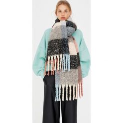 Szaliki damskie: Szalik oversize w pasy