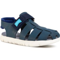 Sandały CAMPER - Oruga Sandal Kids K800242-006 S Blue. Niebieskie sandały chłopięce Camper, ze skóry, bez zapięcia. W wyprzedaży za 199,00 zł.