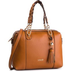 Torebka LIU JO - M Satchel N19265 E0086 Bran 81154. Pomarańczowe torebki klasyczne damskie Liu Jo, bez wzorów, ze skóry ekologicznej, klasyczne, bez dodatków. Za 649,00 zł.