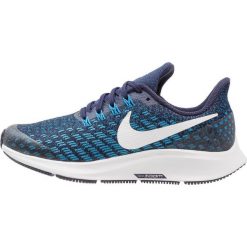 Nike Performance AIR ZOOM PEGASUS 35 Obuwie do biegania treningowe blackened blue/pure platinum. Niebieskie buty sportowe chłopięce Nike Performance, z materiału. Za 359,00 zł.