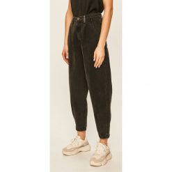 Answear - Jeansy. Czarne jeansy damskie ANSWEAR, s, z podwyższonym stanem. W wyprzedaży za 99,90 zł.