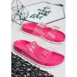 TRANSPARENTNE KLAPKI SE SPRZĄCZKĄ. Klapki damskie Ideal Shoes, bez wzorów, bez obcasa. Za 39,90 zł.