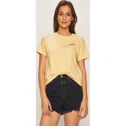 Levi's - T-shirt. Żółte bluzki damskie Levi's®, s, z nadrukiem, z bawełny, casualowe, z okrągłym kołnierzem. Za 129,90 zł.