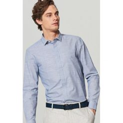Koszule męskie: Koszula w paski slim fit – Granatowy
