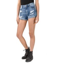 Guess Gemma Szorty Niebieski. Niebieskie szorty damskie Guess, z aplikacjami, z bawełny. Za 350,95 zł.