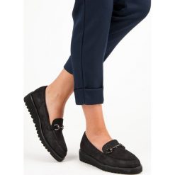 STYLOWE MOKASYNY. Czarne mokasyny damskie marki KYLIE, eleganckie. Za 99,99 zł.