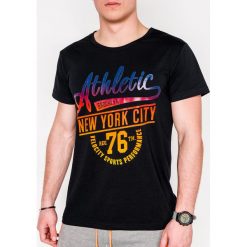 T-shirt męski z nadrukiem S1093 - czarny. Czarne t-shirty męskie Ombre Clothing, s, z nadrukiem, z bawełny, bez kołnierzyka. Za 13,99 zł.