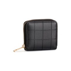 ACCCESSORIES 1W1-015-AW19. Czarne portfele damskie ACCCESSORIES, bez wzorów, ze skóry ekologicznej. Za 19,99 zł.