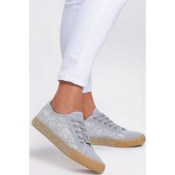 Szare Trampki Cheers. Szare espadryle damskie Renee, z aplikacjami, z koronki, bez zapięcia. Za 69,99 zł.