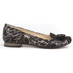 Klasyczne baleriny z frędzlami - skóra naturalna - model 009 - kolor srebrny wzór. Szare baleriny damskie Zapato, bez wzorów, ze skóry, eleganckie, na niskim obcasie, na obcasie. Za 299,00 zł.