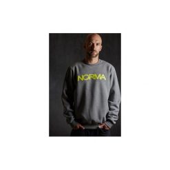 Bluza Klasyk Yellow. Szare bluzy męskie Norma, xxl, z nadrukiem, bez kołnierzyka, bez rękawów, bez kaptura. Za 145,00 zł.
