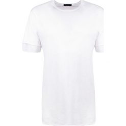 Xagon Man T-shirt "Oversize". T-shirty męskie Xagon Man, bez wzorów, z okrągłym kołnierzem. Za 149,00 zł.