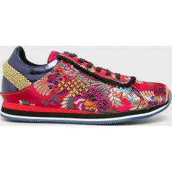 Desigual - Buty. Czerwone buty sportowe damskie Desigual, bez wzorów, z gumy, sportowe. W wyprzedaży za 299,90 zł.